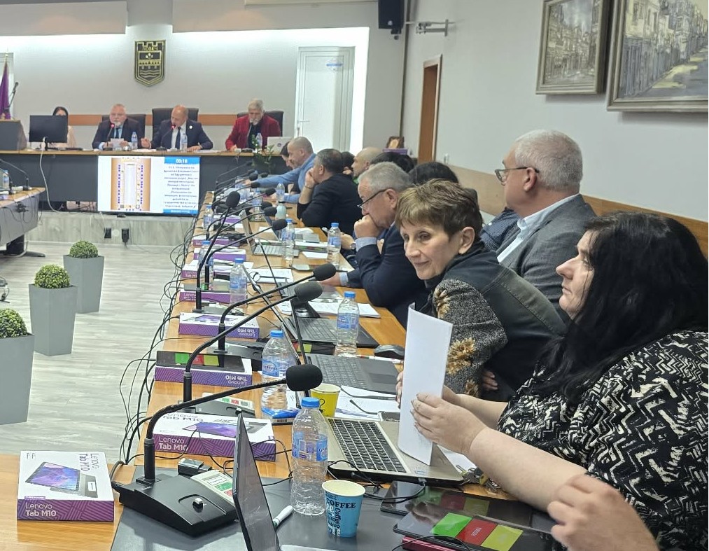 Конкурсната процедура за избор на съвет на директорите на „Еко“ опорочена, общински съветник иска отмяна на решението за провеждането й
