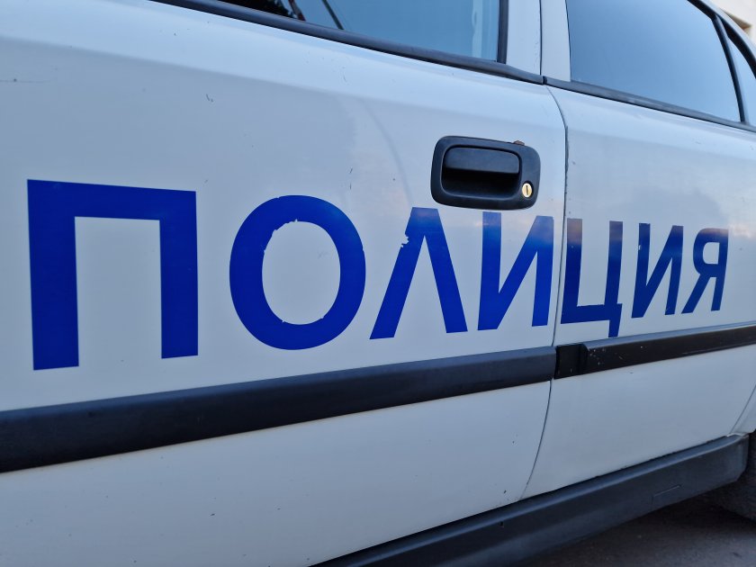 Разследва се грабеж над 81-годишен в Лешница